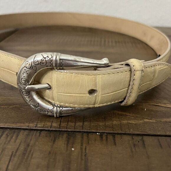 BRIGHTON‎ CREAM TAN CROC LEATHER SILVER WESTERN BUCKLE WOMENS SIZE 30 M 1" WIDE - Picture 1 of 5
